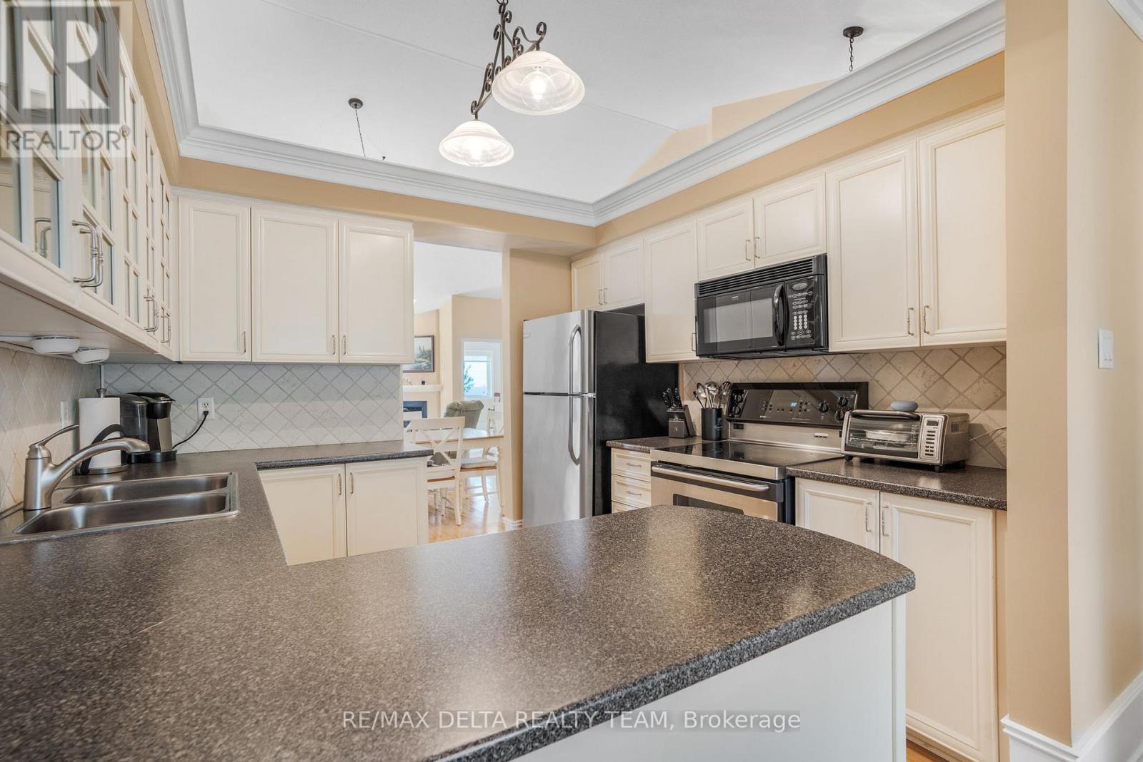 550 Du Plateau Street, Ottawa, Ontario  K4A 4G7 - Photo 6 - X12149753