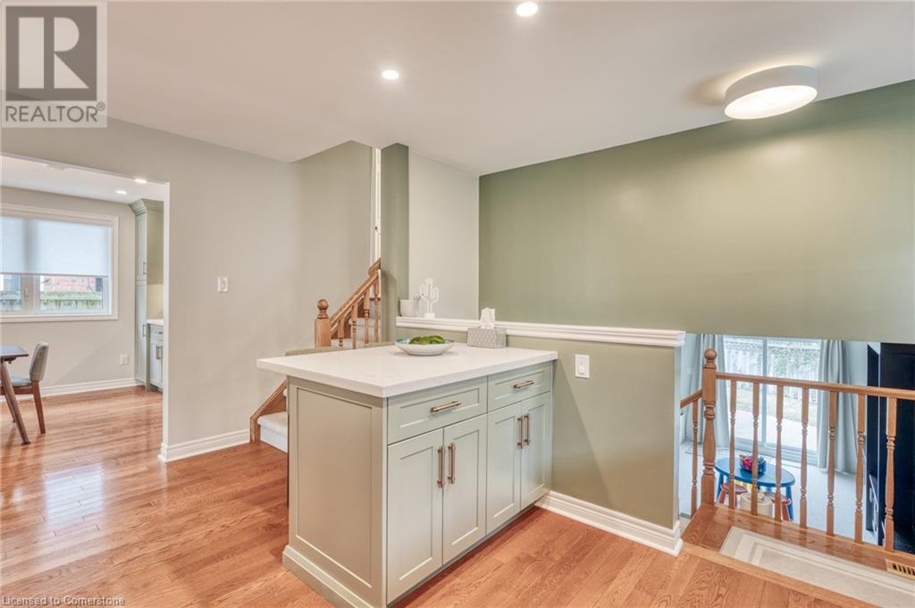 19 Essling Avenue, Hamilton, Ontario  L9B 2E7 - Photo 24 - 40728023