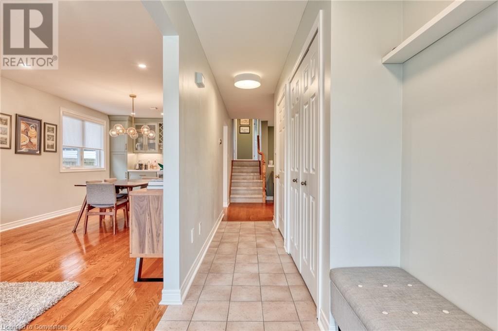 19 Essling Avenue, Hamilton, Ontario  L9B 2E7 - Photo 6 - 40728023