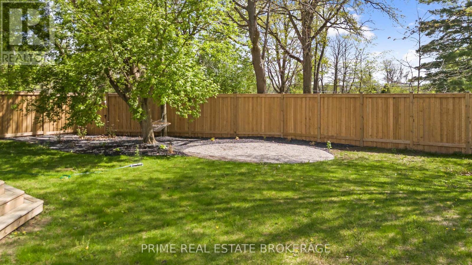 156 Ridge Street, Strathroy-Caradoc, Ontario  N7G 0G9 - Photo 17 - X12054515