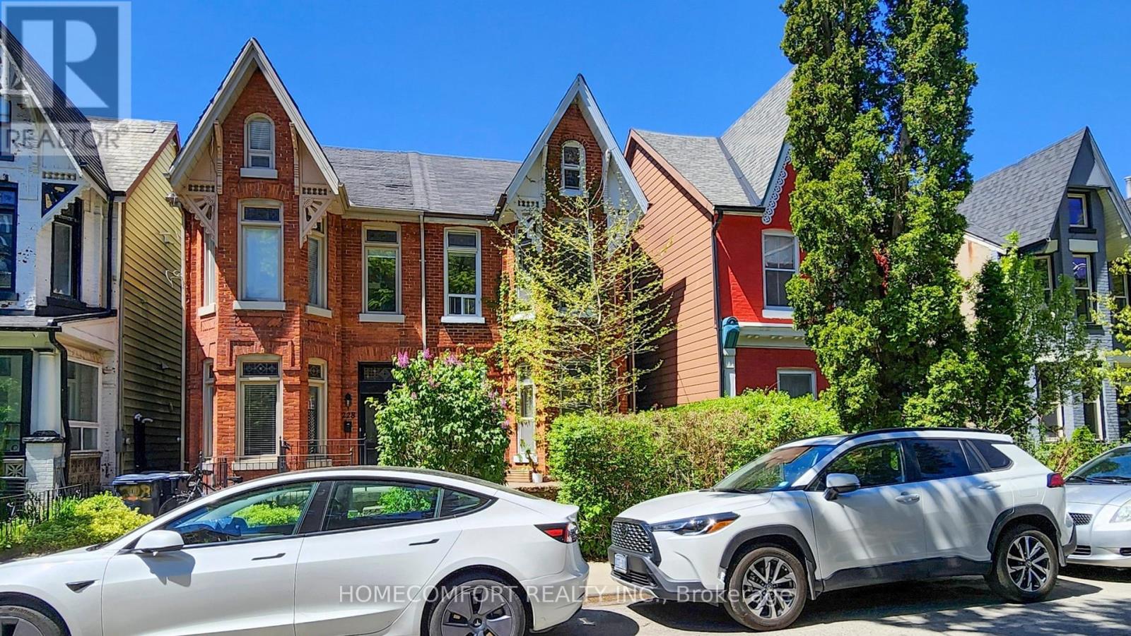 230 Robert Street, Toronto, Ontario  M5S 2K7 - Photo 2 - C12149665