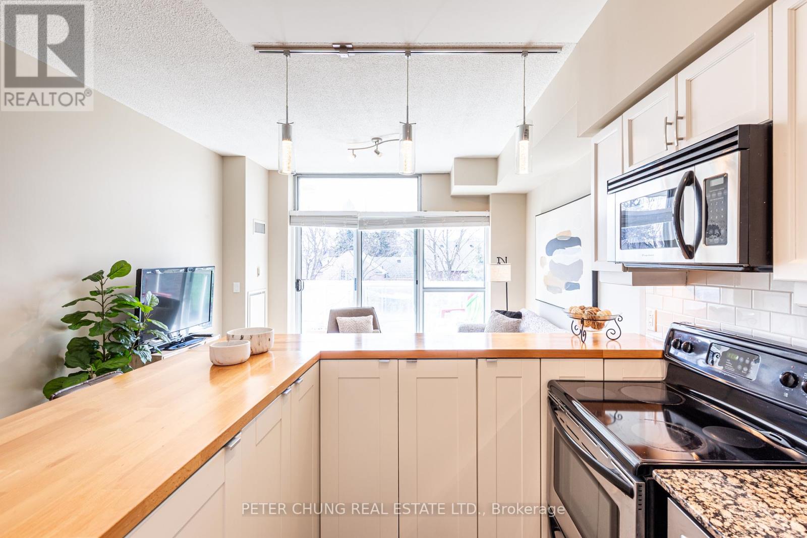 303 - 601 Kingston Road, Toronto, Ontario  M4E 3Y2 - Photo 13 - E12149682