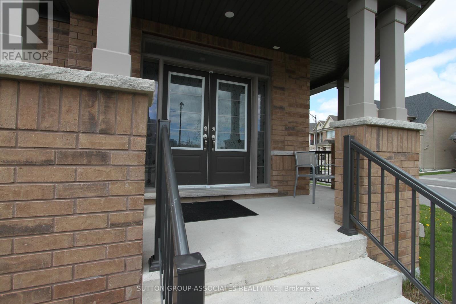 2576 Orchestrate Drive W, Oshawa, Ontario  L1L 0R4 - Photo 2 - E12149701