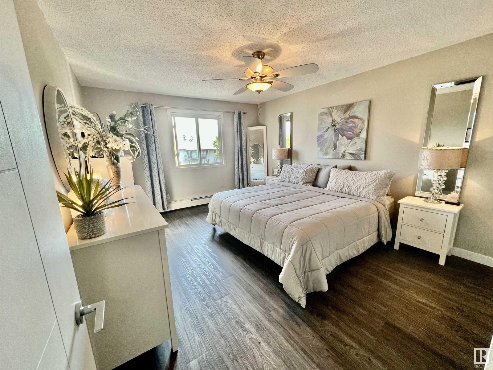 Property at #210 6103 35A AV NW image 2
