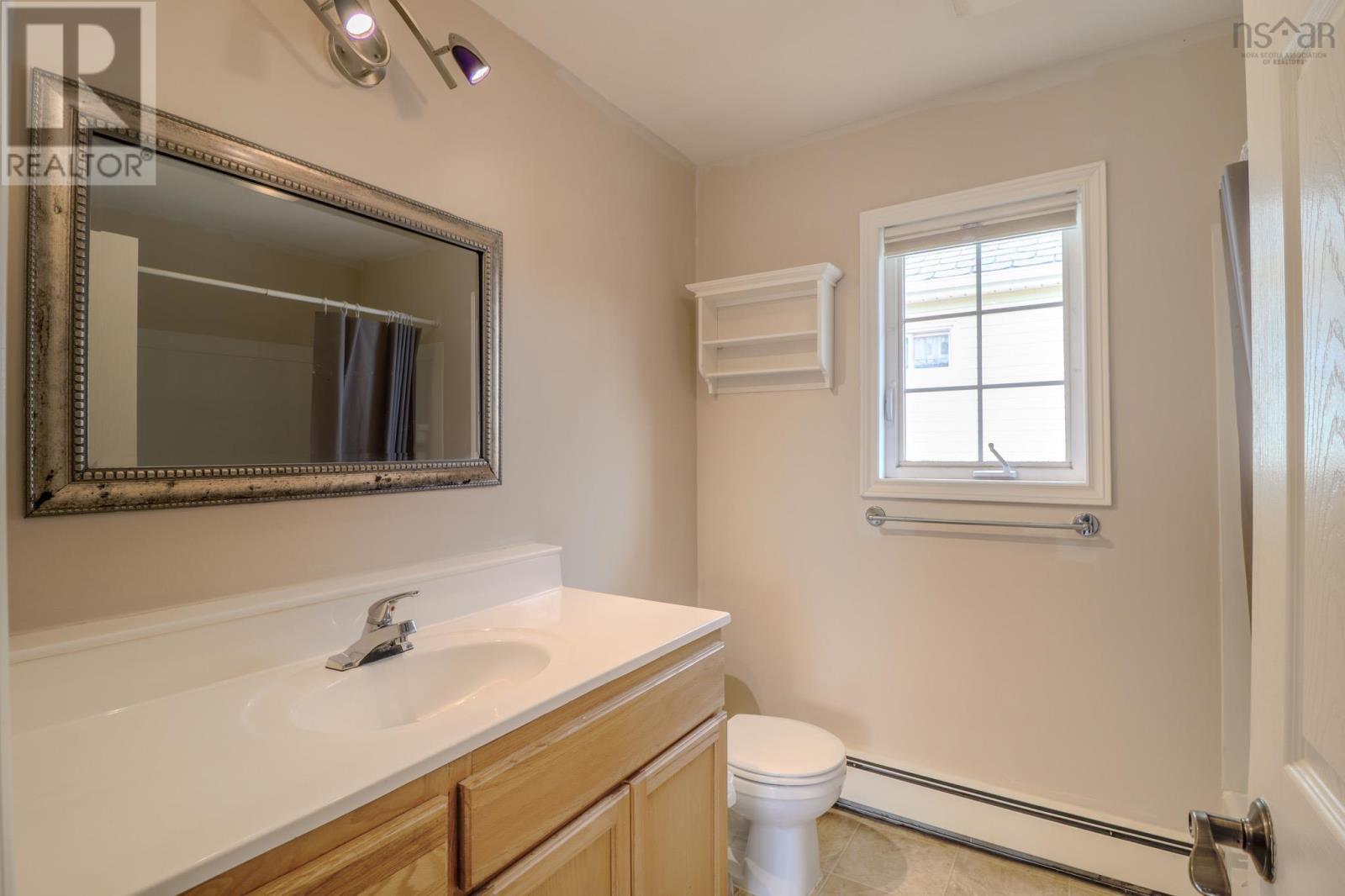 21 Stanfield Street, Sydney, Nova Scotia  B1P 3X4 - Photo 8 - 202508834
