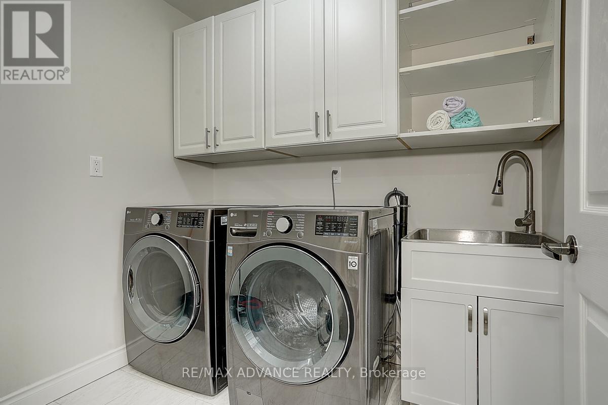 136 Laramie Crescent, Vaughan, Ontario  L6A 0R1 - Photo 30 - N12149661