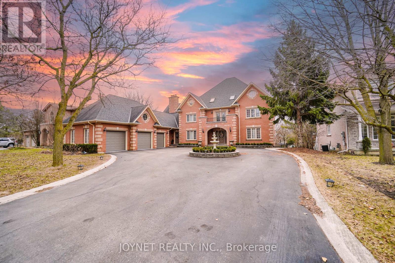 Property at 33 OATLANDS CRESCENT image 1