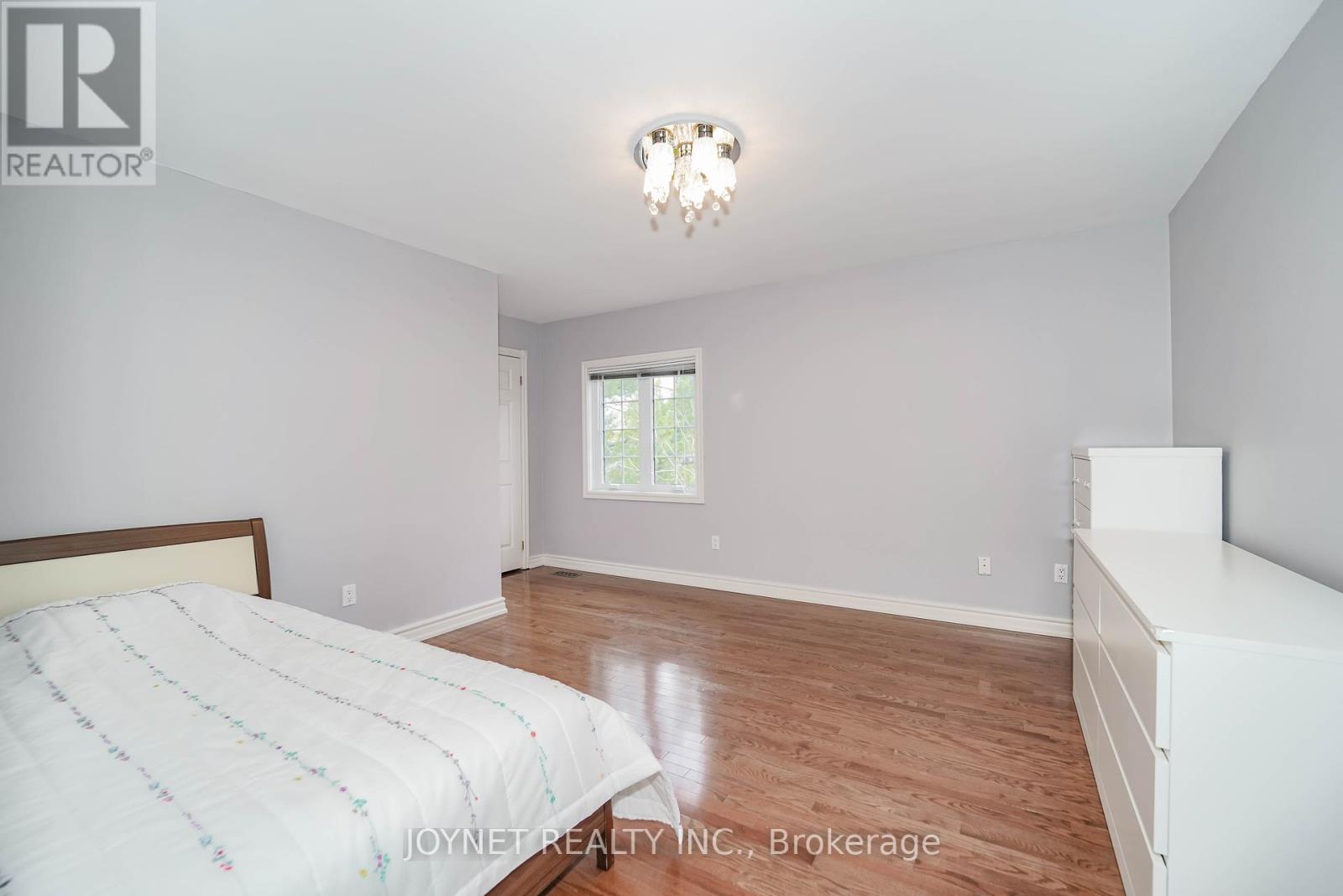 33 Oatlands Crescent, Richmond Hill, Ontario  L4C 9P1 - Photo 31 - N12149700