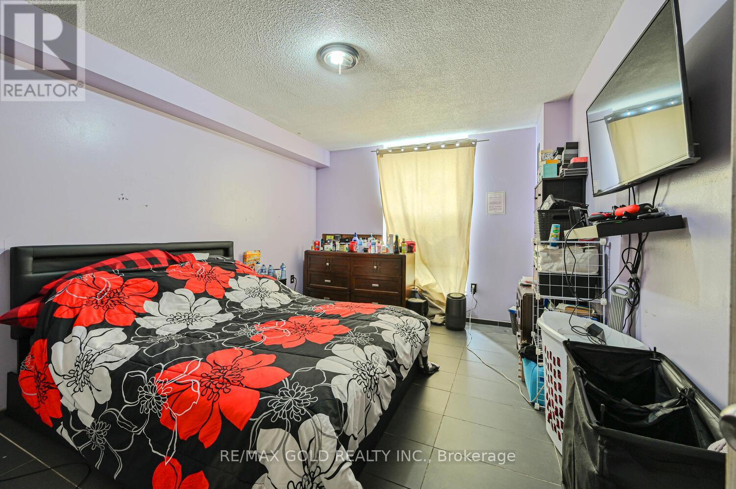 403 - 21 Knightsbridge Road, Brampton, Ontario  L6T 3Y1 - Photo 17 - W12149258