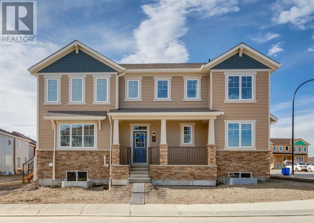 151 Yorkstone Rise Sw, Calgary, Alberta  T2X 5N4 - Photo 2 - A2218120