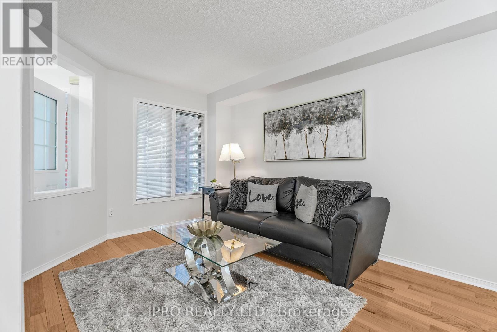 5466 Bullrush Drive, Mississauga, Ontario  L5V 1Z1 - Photo 7 - W12149680