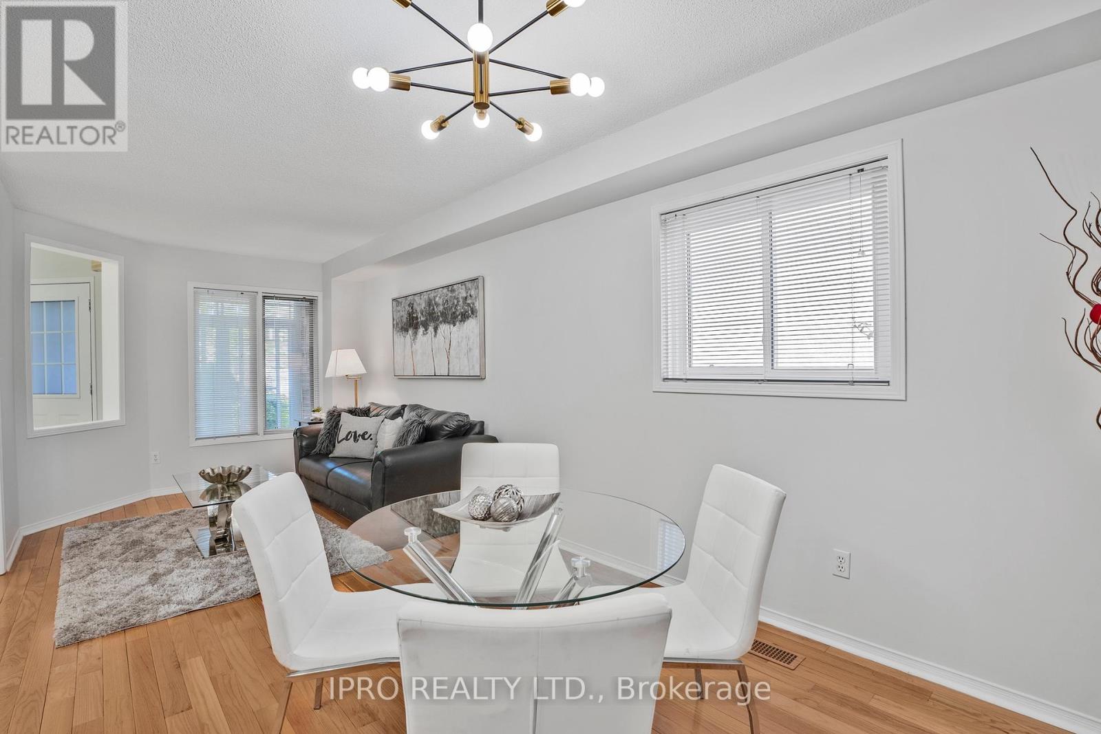 5466 Bullrush Drive, Mississauga, Ontario  L5V 1Z1 - Photo 9 - W12149680