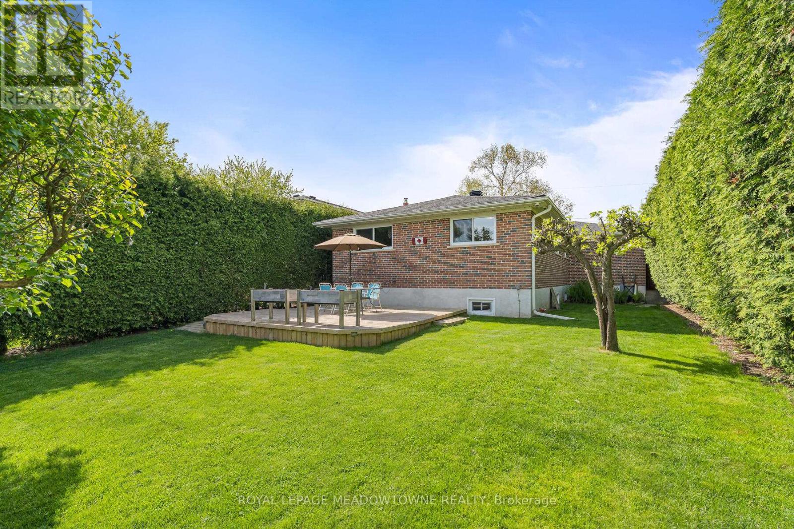 30 Greystone Crescent, Halton Hills, Ontario  L7G 1G9 - Photo 42 - W12149695