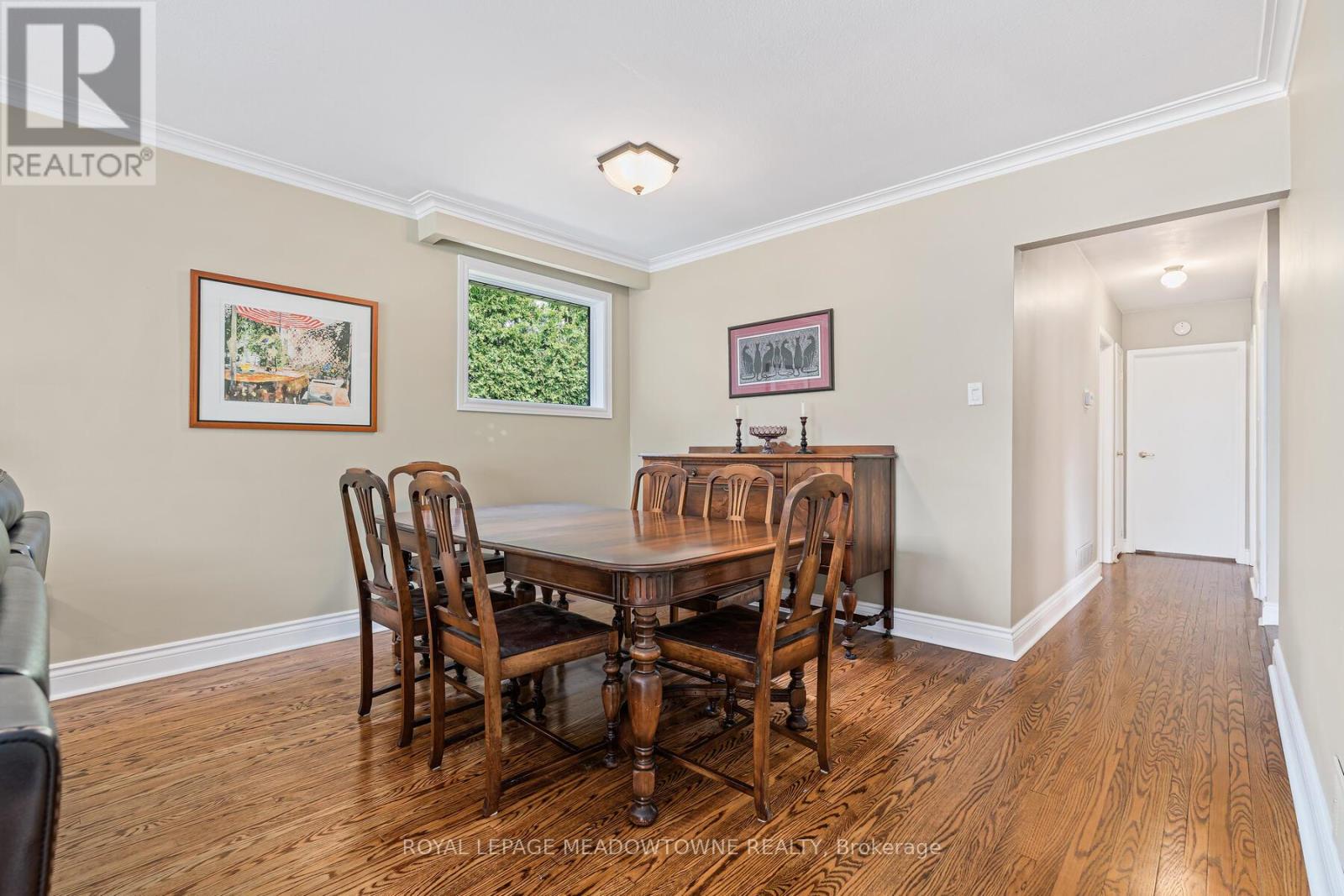 30 Greystone Crescent, Halton Hills, Ontario  L7G 1G9 - Photo 9 - W12149695