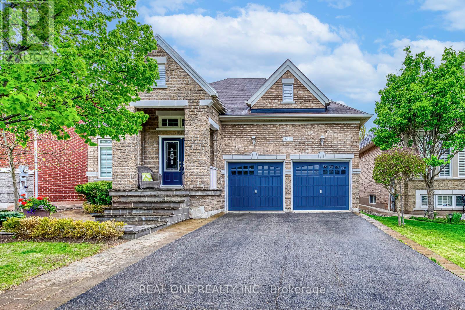 1205 KESTELL BOULEVARD, Oakville, Ontario