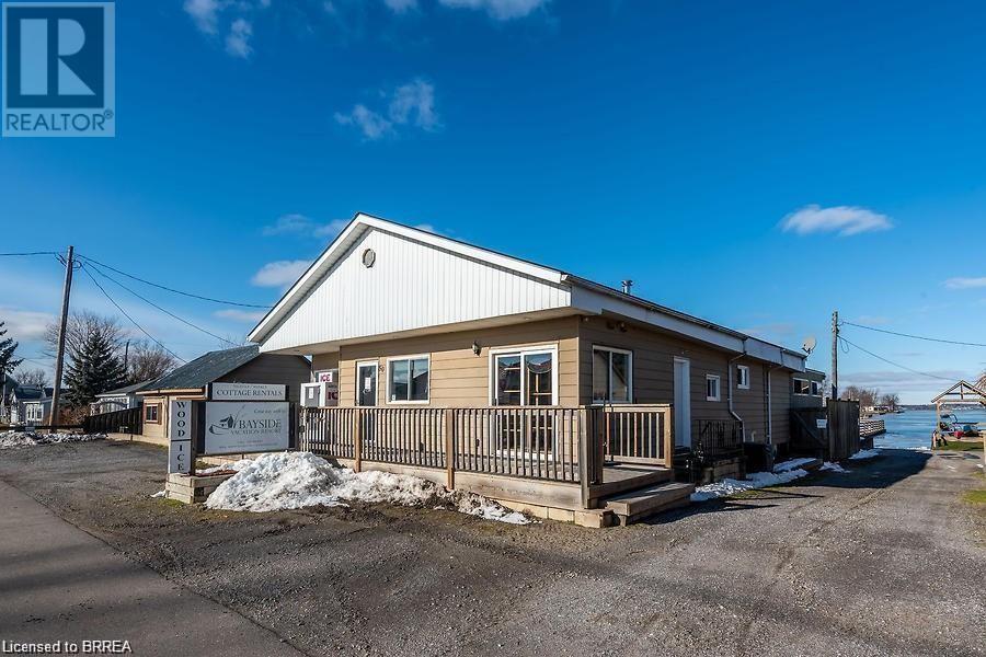 48-50 ERIE Boulevard, Long Point, Ontario