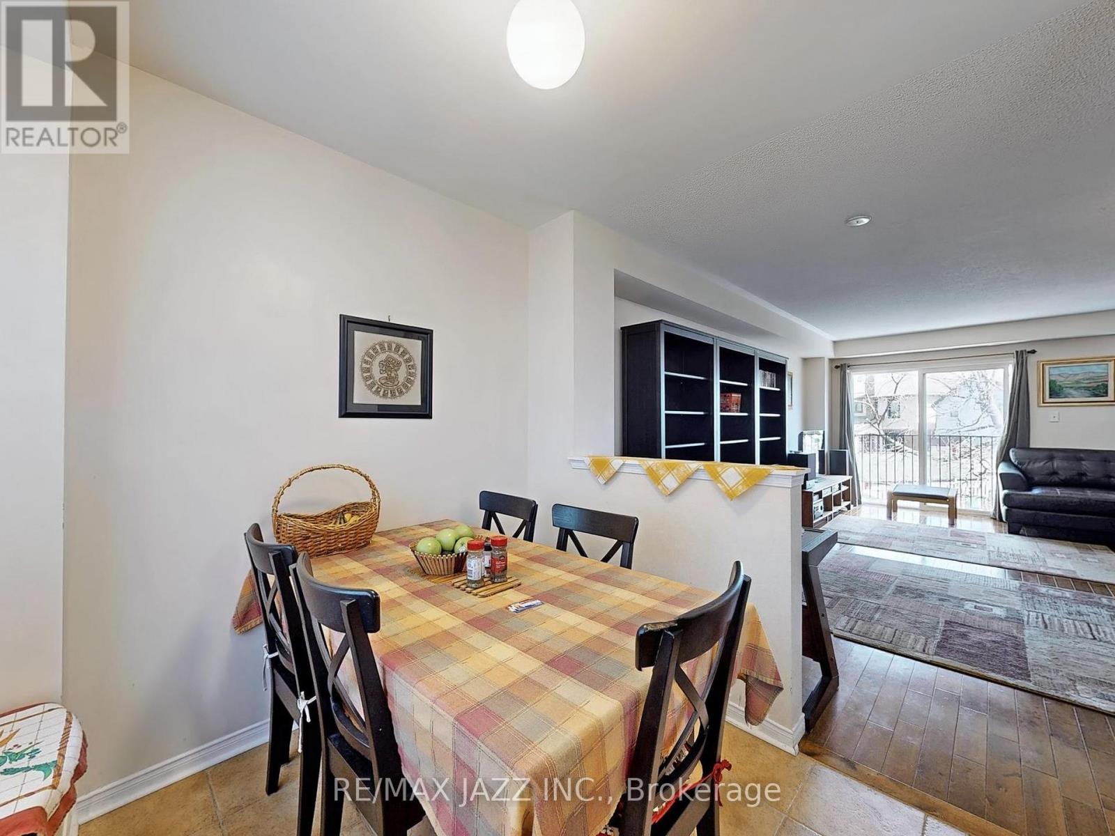 47 Elphick Lane, Toronto, Ontario M9N 4A2 - Photo 17 - W12149757