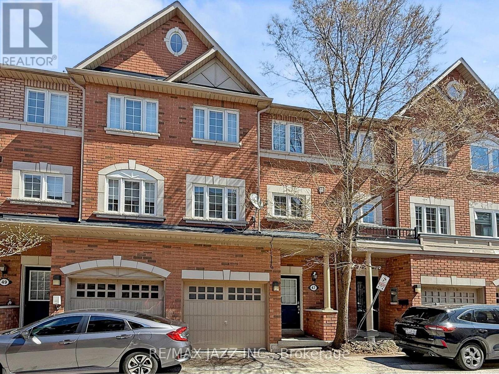 47 Elphick Lane, Toronto, Ontario M9N 4A2 - Photo 3 - W12149757