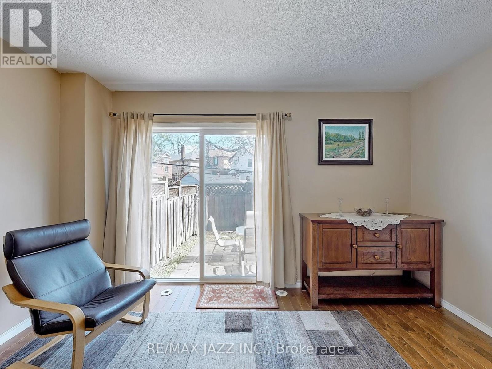 47 Elphick Lane, Toronto, Ontario M9N 4A2 - Photo 35 - W12149757