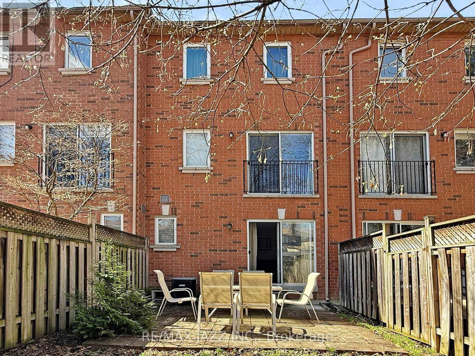 47 Elphick Lane, Toronto, Ontario M9N 4A2 - Photo 40 - W12149757
