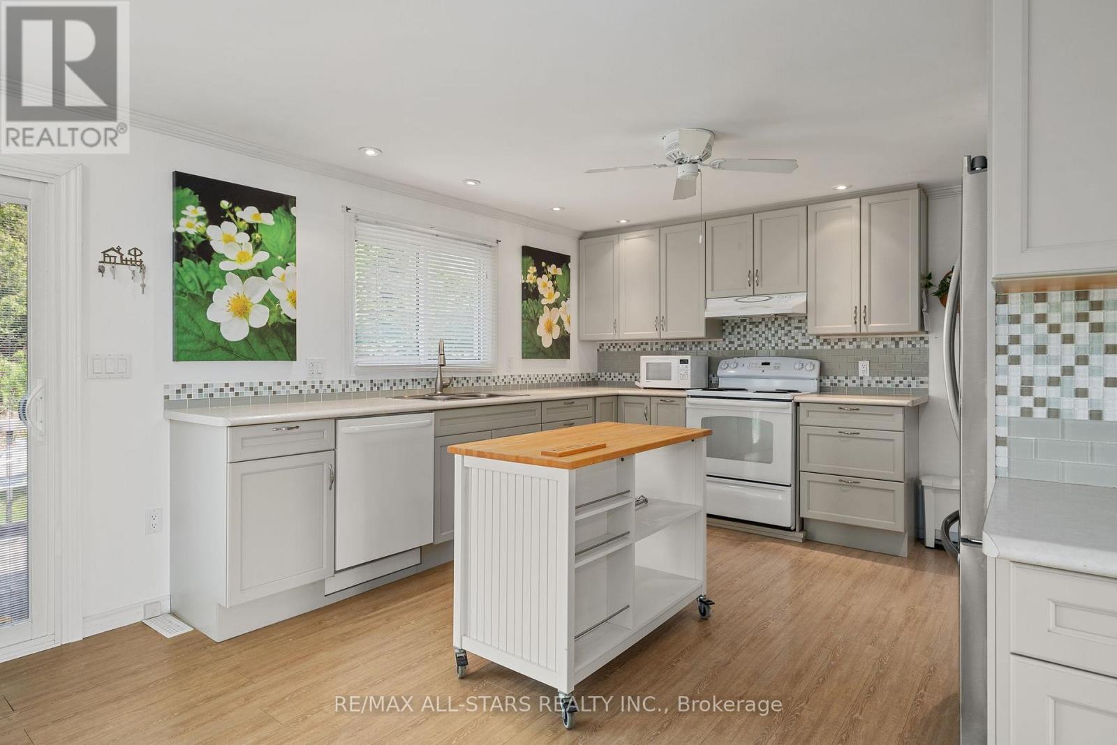 88 Verulam Drive, Kawartha Lakes, Ontario  K0M 1N0 - Photo 18 - X12149817
