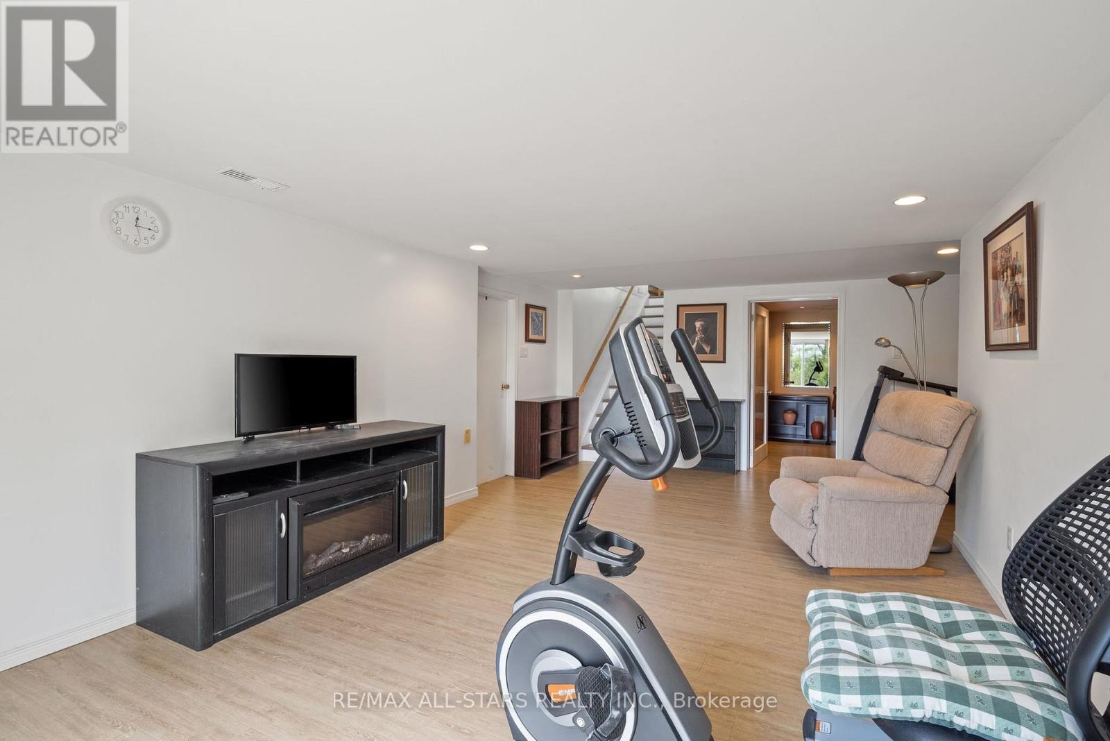 88 Verulam Drive, Kawartha Lakes, Ontario  K0M 1N0 - Photo 25 - X12149817