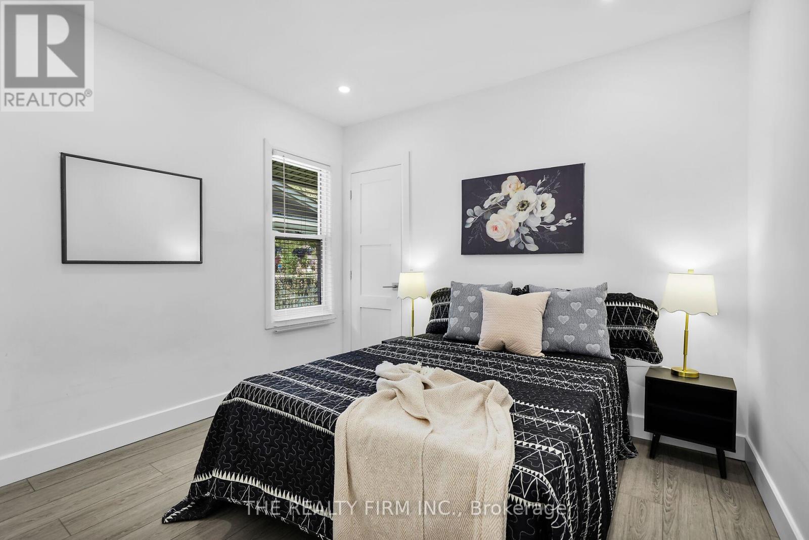863 Colborne Street N, London East (East B), Ontario  N6A 4A1 - Photo 17 - X12149774