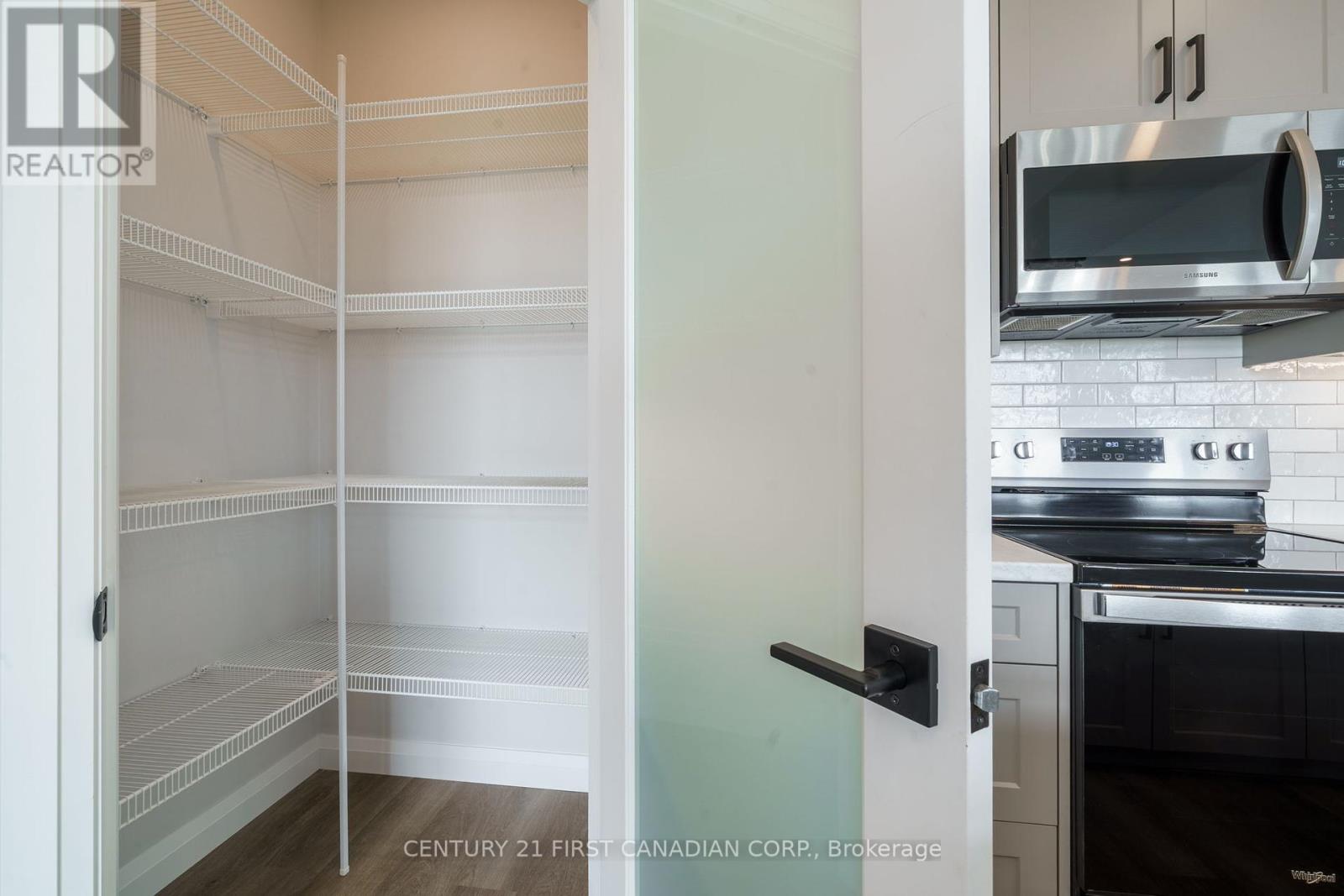 6 Sheldabren Street, North Middlesex, Ontario  N0M 1A0 - Photo 12 - X12149780