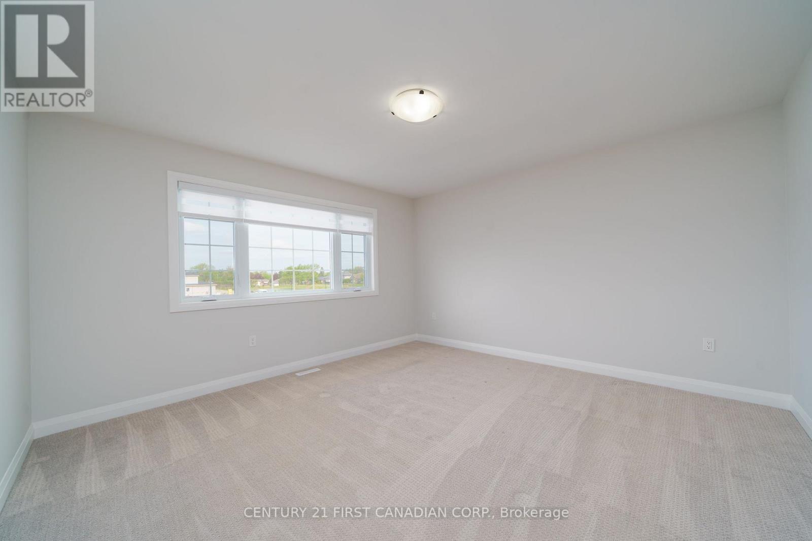 6 Sheldabren Street, North Middlesex, Ontario  N0M 1A0 - Photo 14 - X12149780
