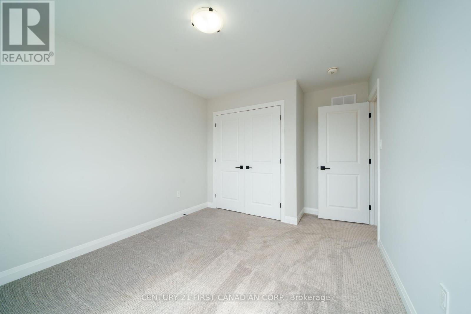 6 Sheldabren Street, North Middlesex, Ontario  N0M 1A0 - Photo 19 - X12149780