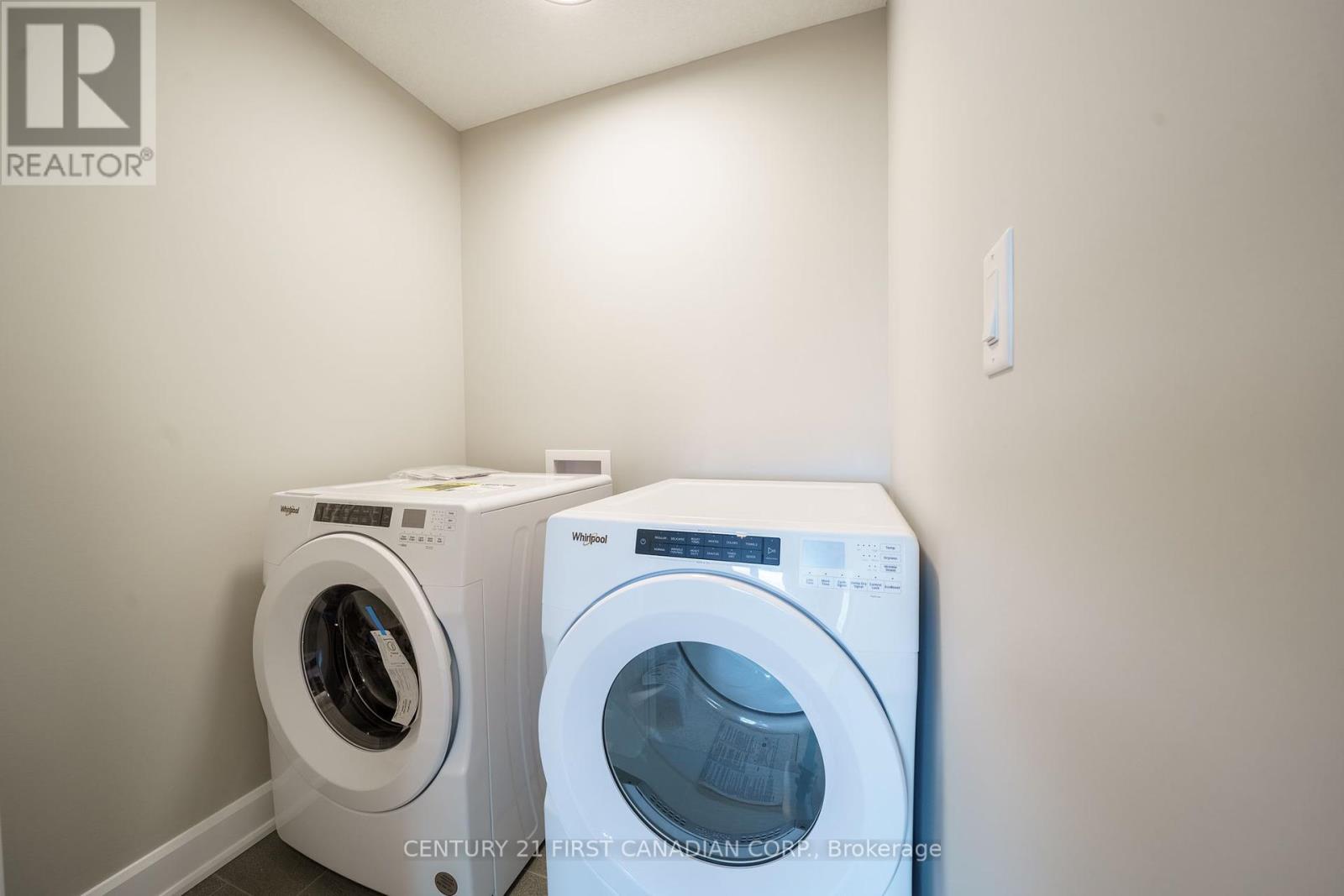 27 Postma Crescent, North Middlesex, Ontario  N0M 1A0 - Photo 13 - X12149846