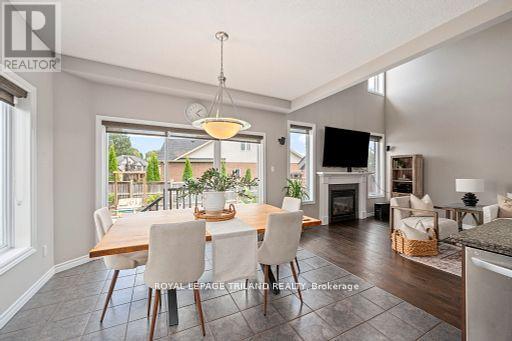 800 Longworth Road, London South (South L), Ontario  N6K 0B5 - Photo 9 - X12149855