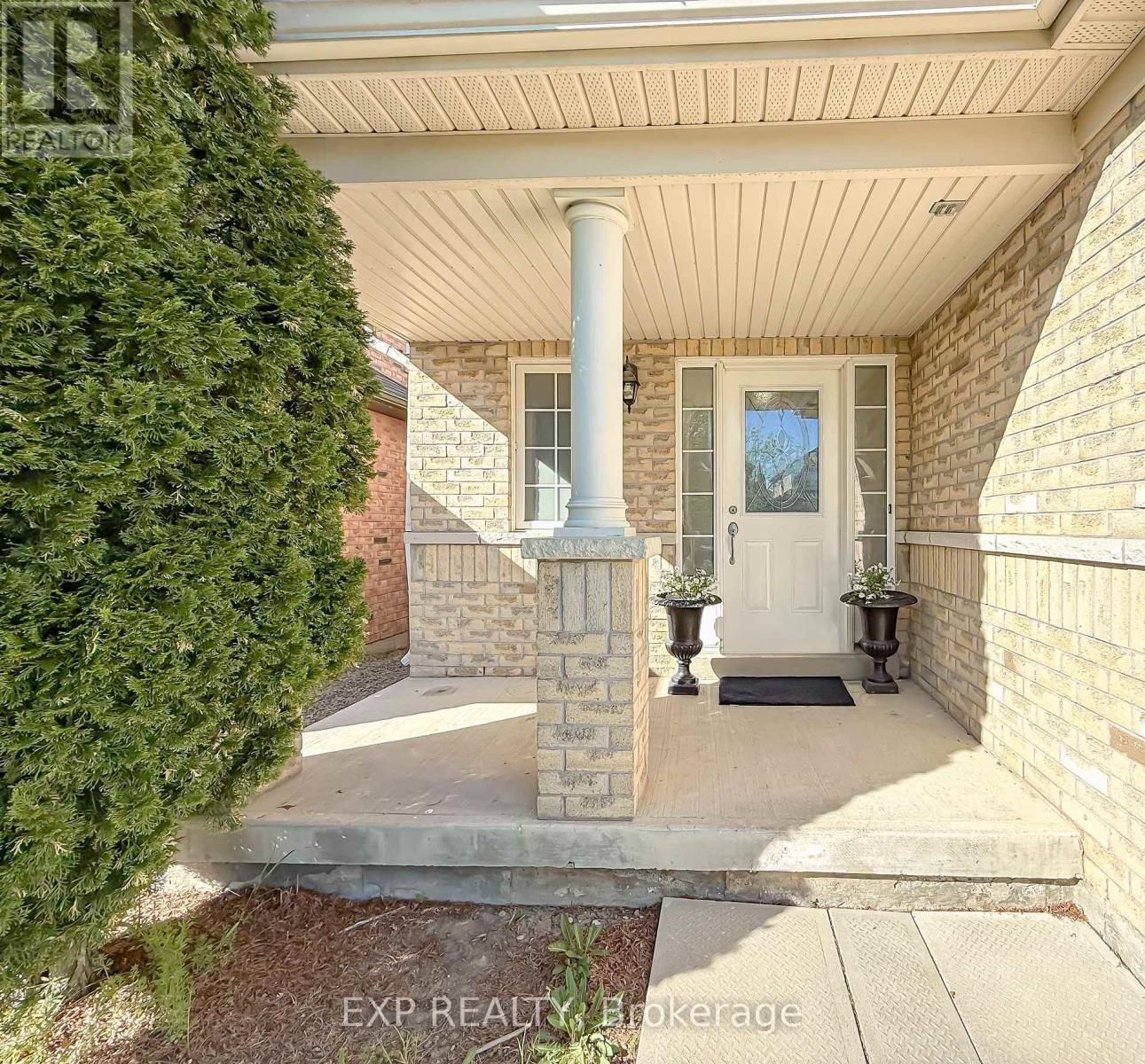 56 Hansford Drive, Brantford, Ontario  N3S 0B3 - Photo 3 - X12149670
