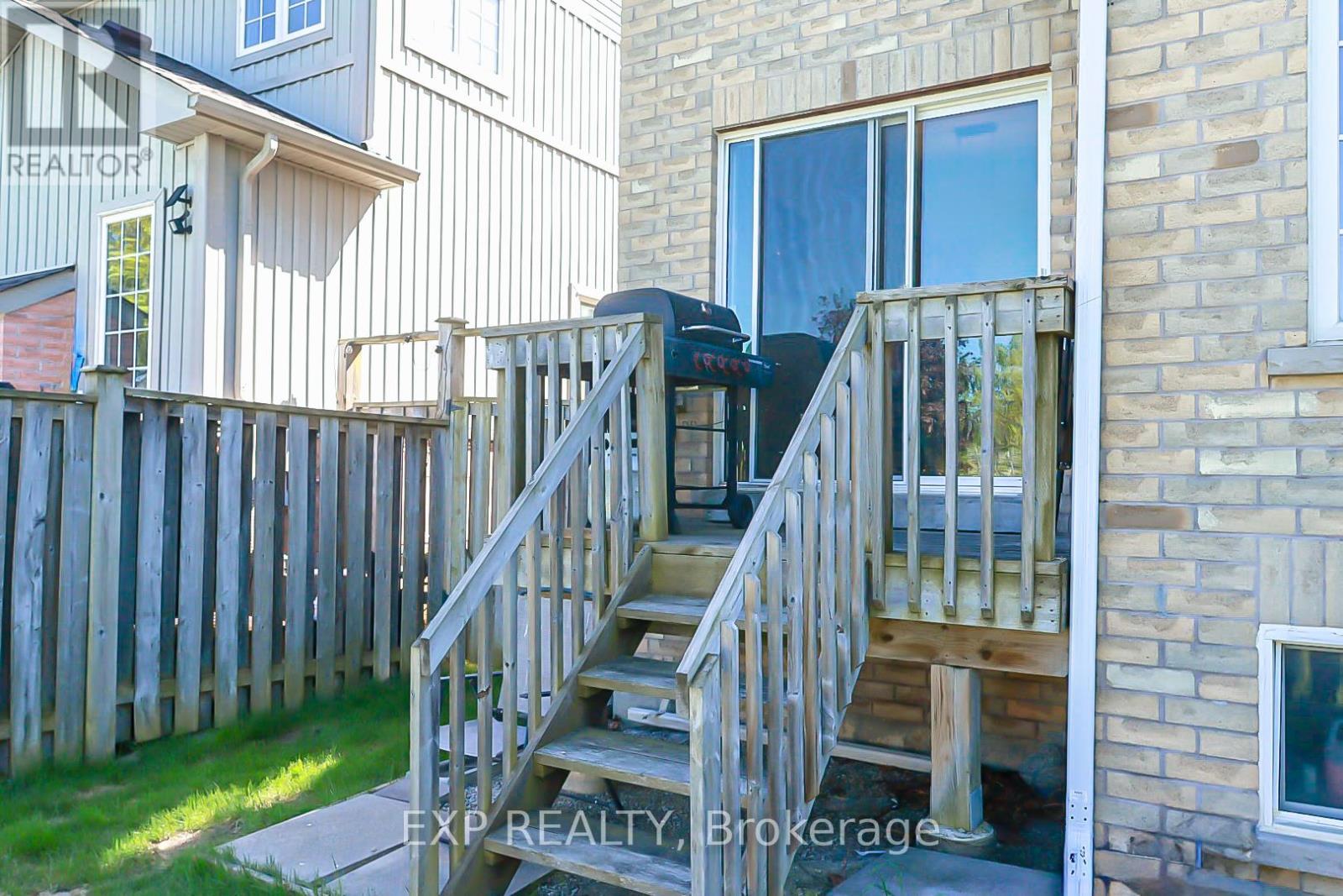 56 Hansford Drive, Brantford, Ontario  N3S 0B3 - Photo 44 - X12149670