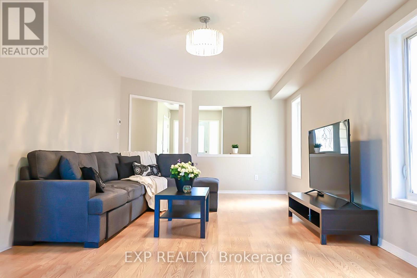 56 Hansford Drive, Brantford, Ontario  N3S 0B3 - Photo 8 - X12149670