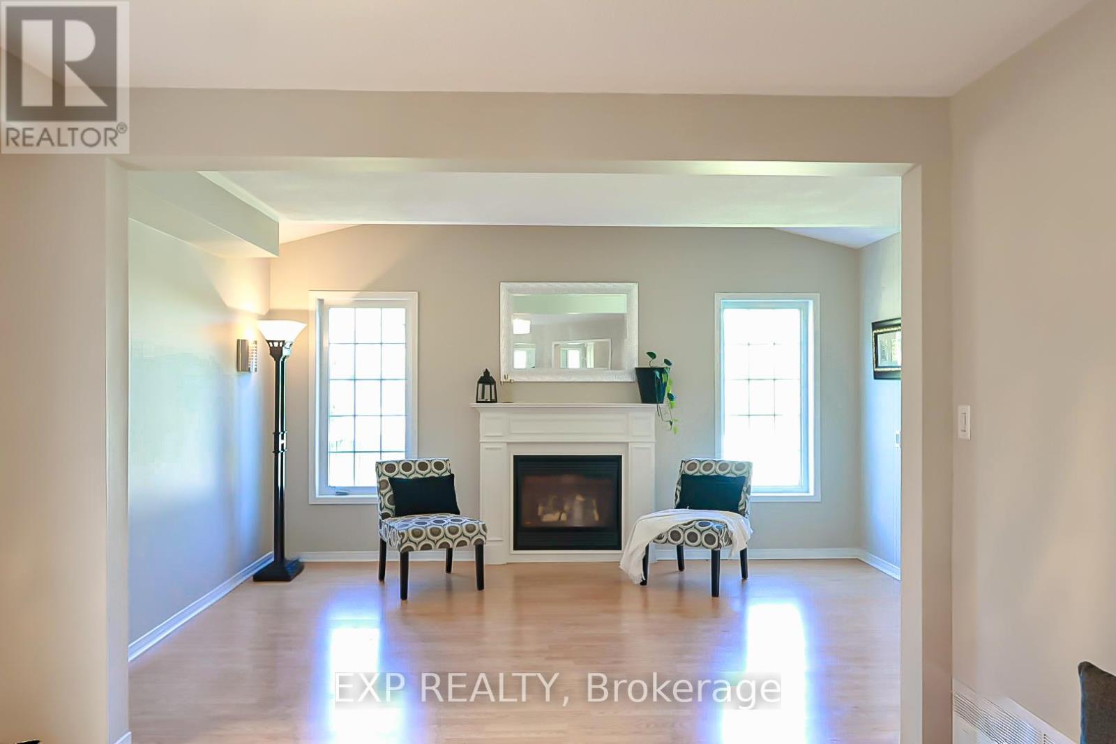 56 Hansford Drive, Brantford, Ontario  N3S 0B3 - Photo 9 - X12149670