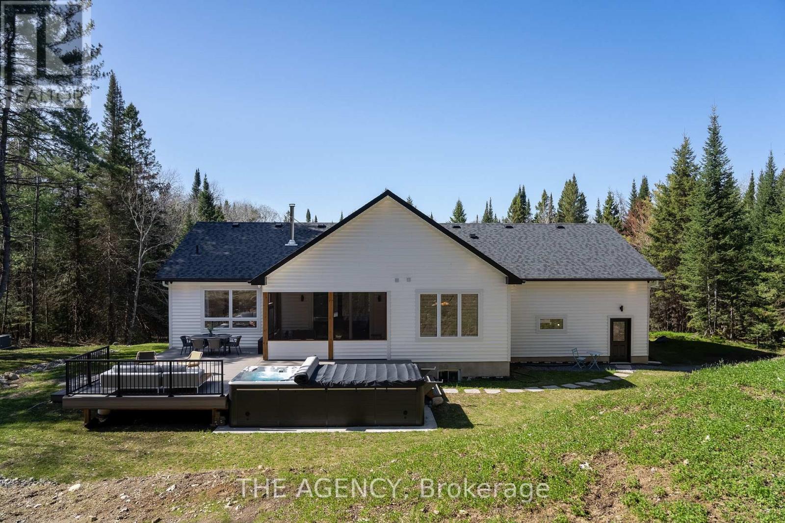 165 Bowyer Road, Huntsville, Ontario  P1H 2J4 - Photo 43 - X12149692
