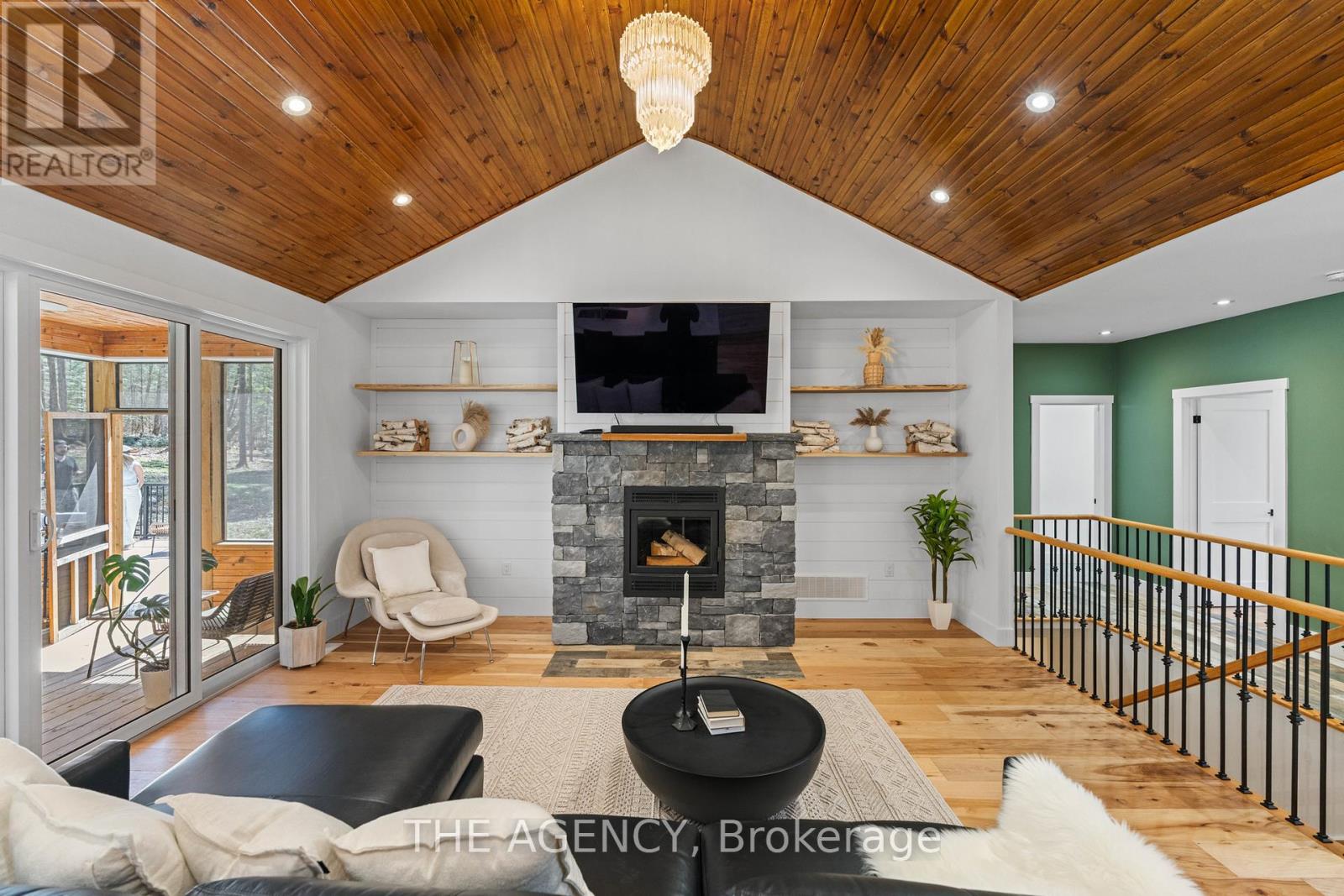 165 Bowyer Road, Huntsville, Ontario  P1H 2J4 - Photo 7 - X12149692
