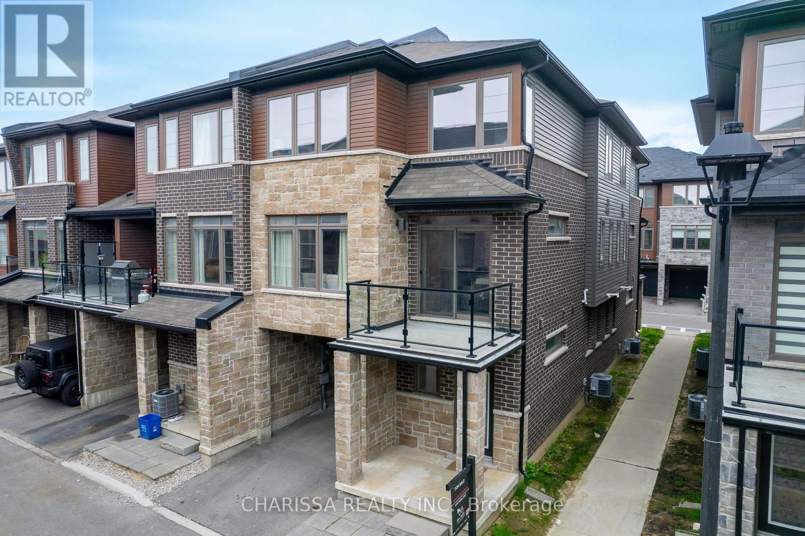 122 - 30 Times Square Boulevard, Hamilton, Ontario  L8J 0M1 - Photo 47 - X12149694
