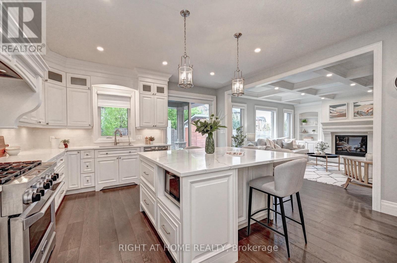 320 Deerfoot Trail, Waterloo, Ontario  N2K 0B4 - Photo 14 - X12149752