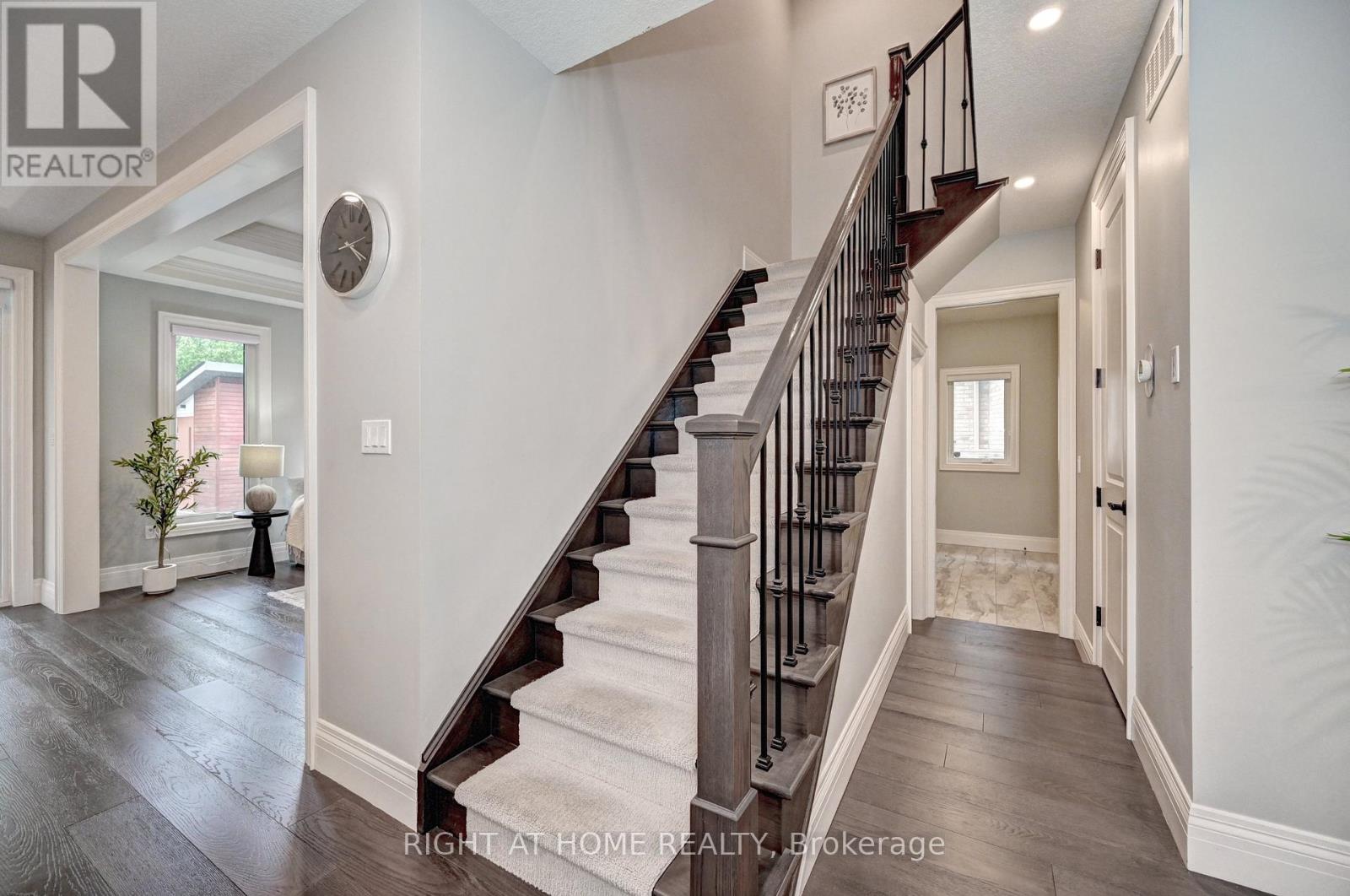 320 Deerfoot Trail, Waterloo, Ontario  N2K 0B4 - Photo 21 - X12149752