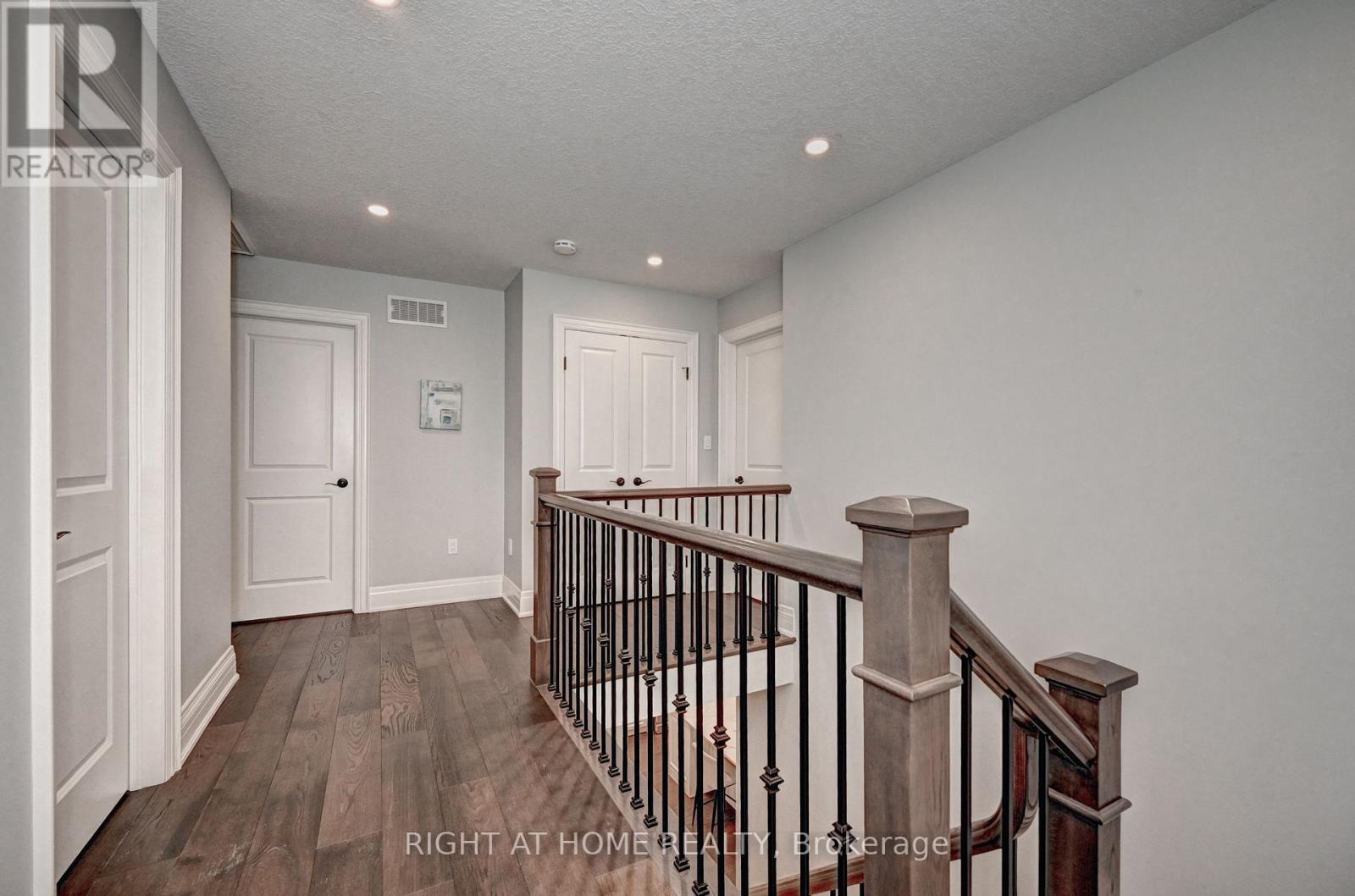 320 Deerfoot Trail, Waterloo, Ontario  N2K 0B4 - Photo 22 - X12149752
