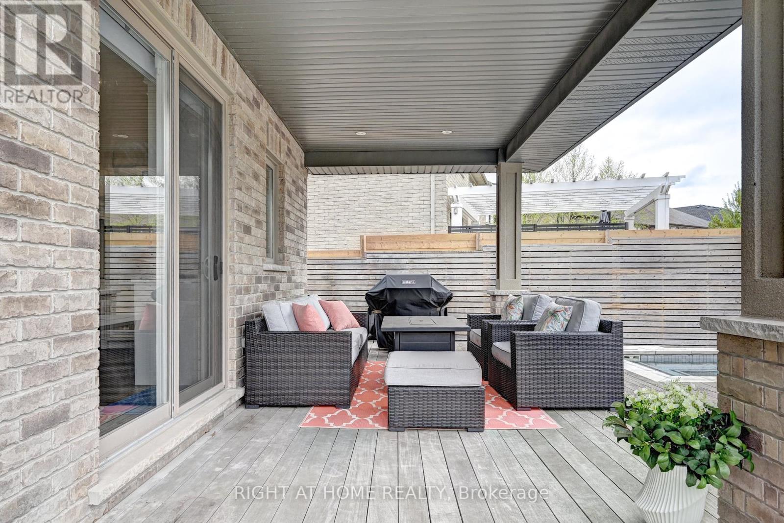 320 Deerfoot Trail, Waterloo, Ontario  N2K 0B4 - Photo 42 - X12149752