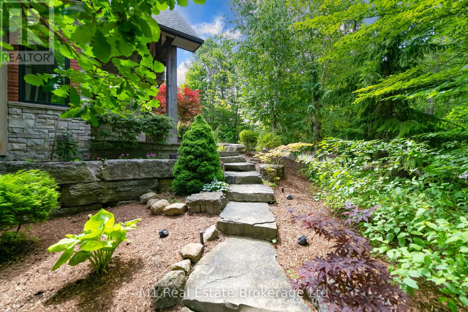 13569 Dublin Line, Halton Hills, Ontario  L7J 2L7 - Photo 4 - W12149821
