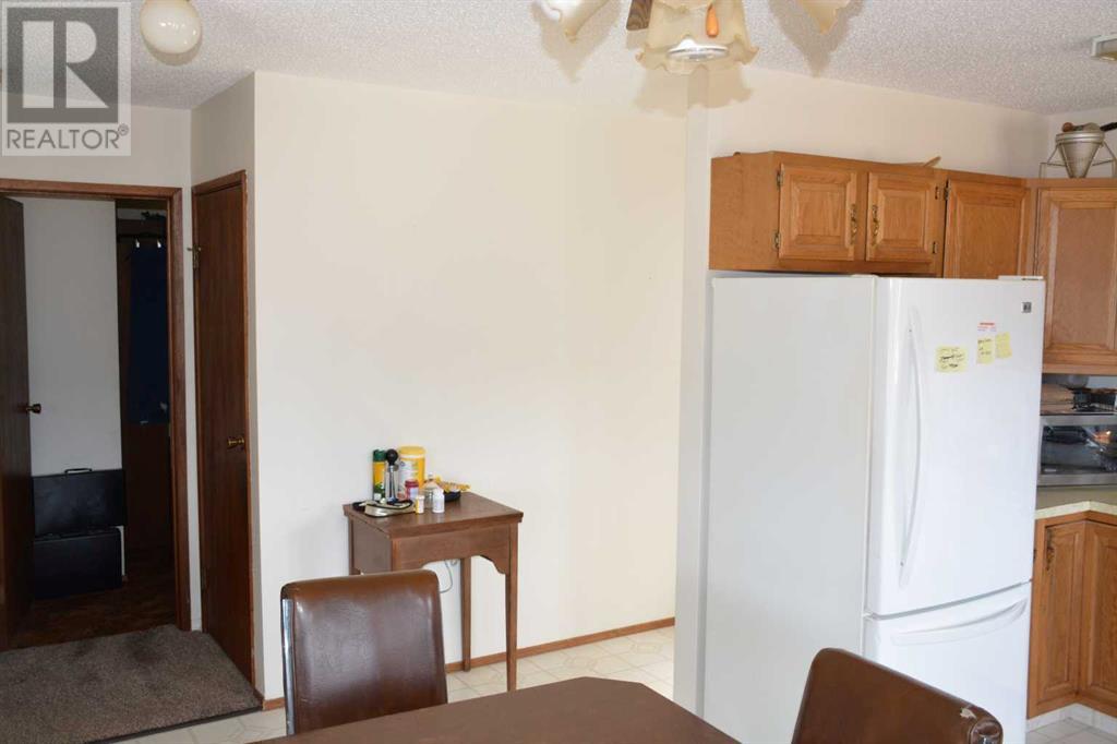 7113 99 Street, Peace River, Alberta  T8S 1B3 - Photo 12 - A2213119