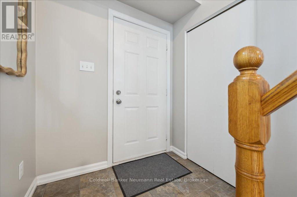 102 Barnicke Drive, Cambridge, Ontario  N3C 3M4 - Photo 24 - X12149831