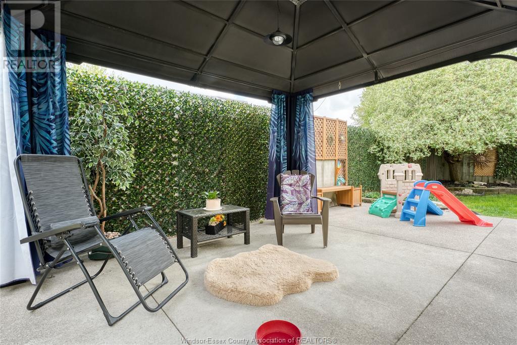 9944 Holly Crescent, Windsor, Ontario  N9V 2R8 - Photo 38 - 25012189