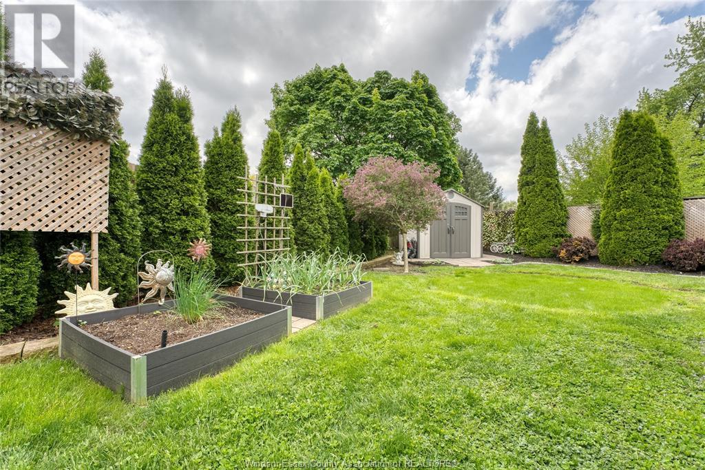9944 Holly Crescent, Windsor, Ontario  N9V 2R8 - Photo 47 - 25012189