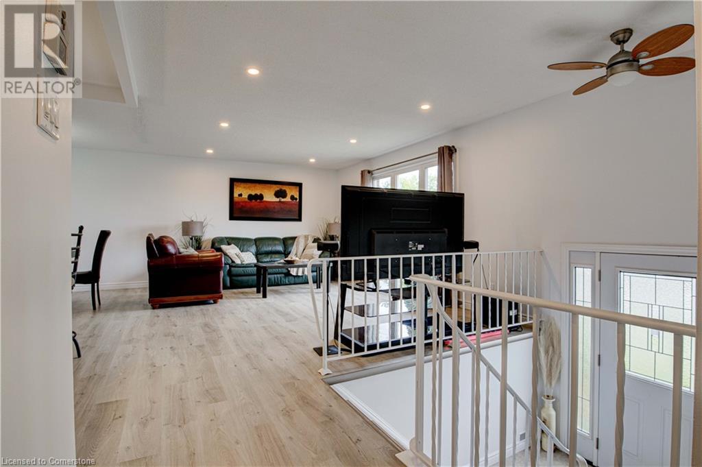 238 Foxhunt Road, Waterloo, Ontario  N2K 2R9 - Photo 32 - 40719299