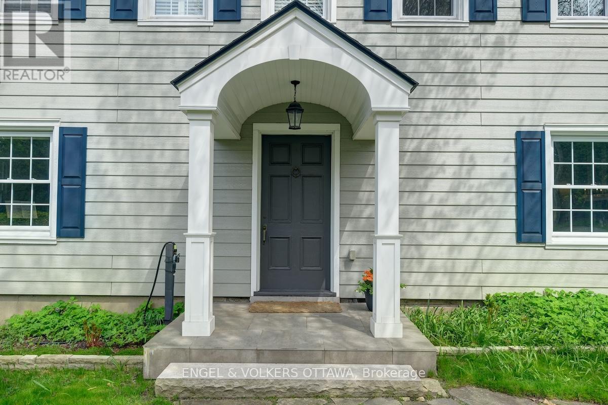 Property at 200 HOWICK STREET image 4